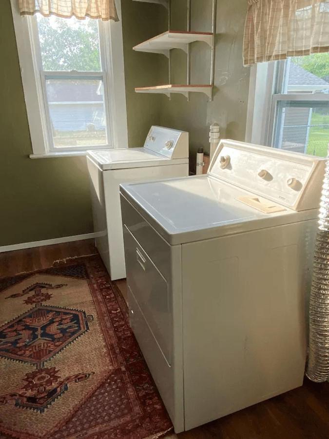 Cozy 3 & 4 Bed Home 2 Blocks To Hospitals & Lambeau Green Bay Exterior foto