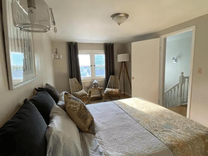 Cozy 3 & 4 Bed Home 2 Blocks To Hospitals & Lambeau Green Bay Exterior foto
